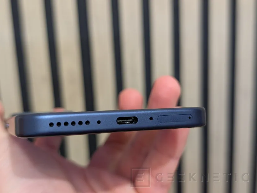 Geeknetic TCL P80 Ultra Review: eine spektakuläre Bildschirmqualität und eine Premium-Verarbeitung, mit einem Prozessor, der der Aufgabe nicht gerecht wird 5