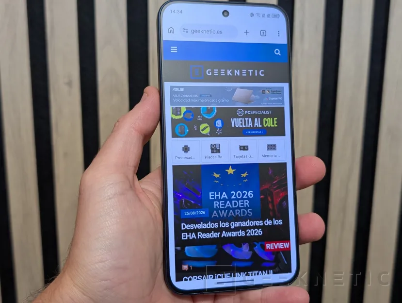 Geeknetic TCL P80 Ultra Review: eine spektakuläre Bildschirmqualität und eine Premium-Verarbeitung, mit einem Prozessor, der der Aufgabe nicht gerecht wird 7