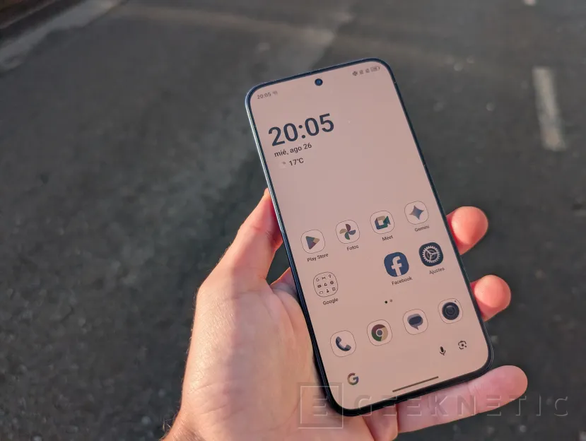 Geeknetic TCL P80 Ultra Review: eine spektakuläre Bildschirmqualität und eine Premium-Verarbeitung, mit einem Prozessor, der der Aufgabe nicht gerecht wird 10