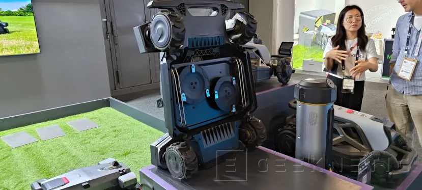 Geeknetic Así es el Airseekers ARANIX, el robot cortacésped con cuatro ruedas de giro independiente que supera pendientes del 85% 4