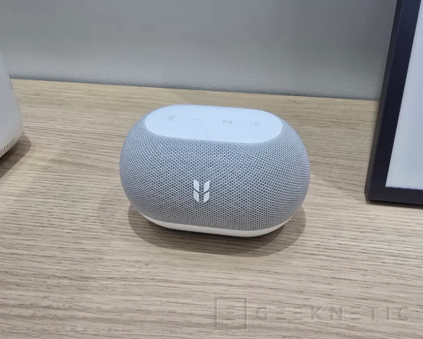 Geeknetic Ugreen lanza el ecosistema HomeAgent con IA local y un concentrador con chip NVIDIA de 9.999 dólares 4