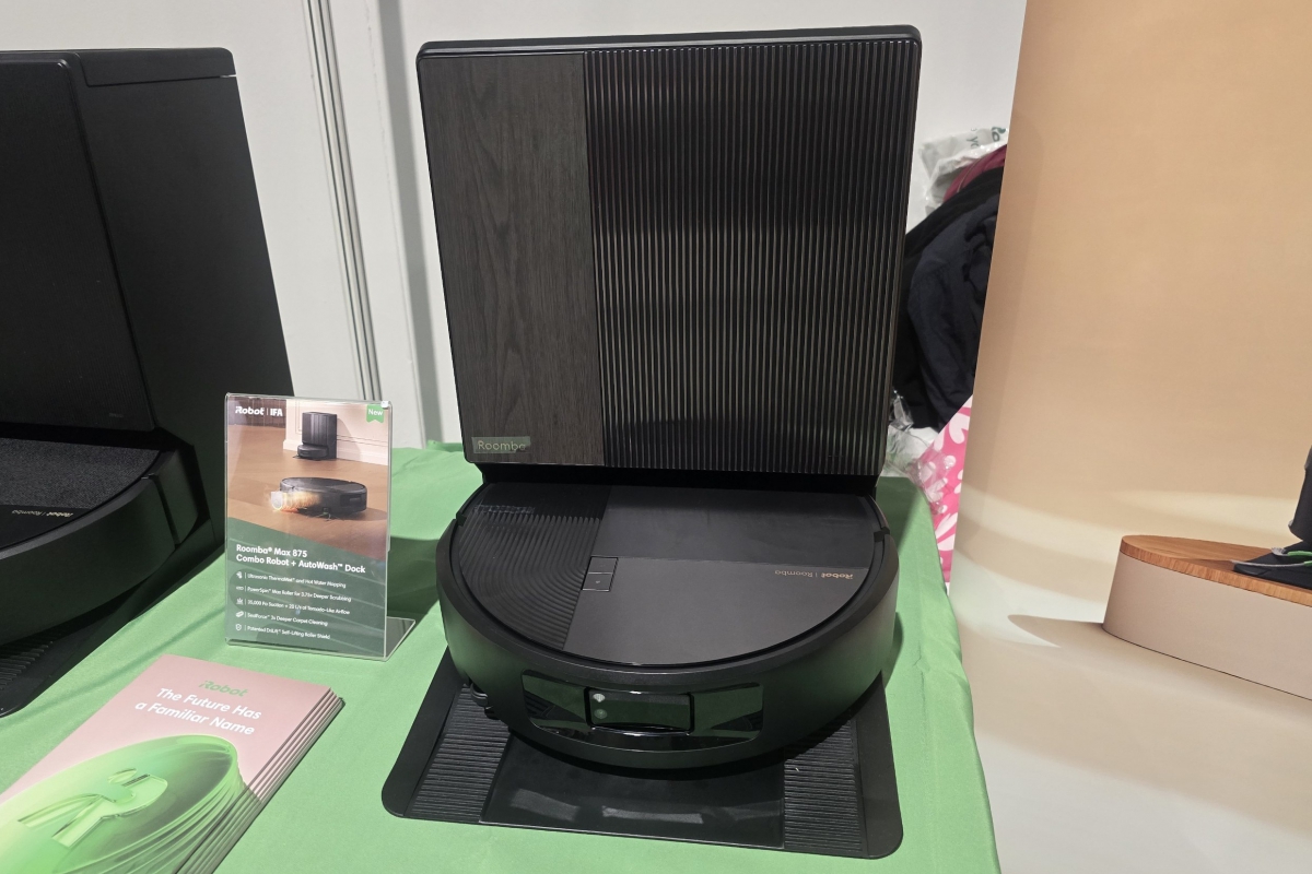 iRobot presenta su Roomba más avanzado con fregado ultrasónico y rodillo autolimpiable