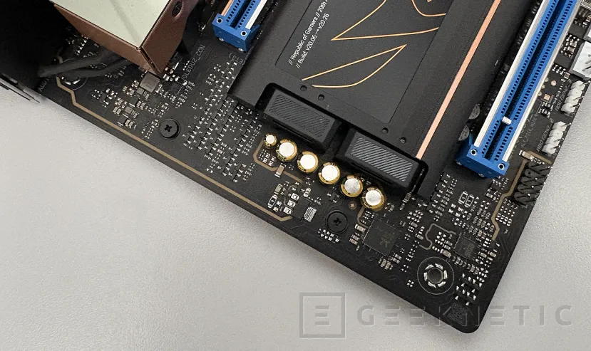Geeknetic ASUS ROG CROSSHAIR 2006 22