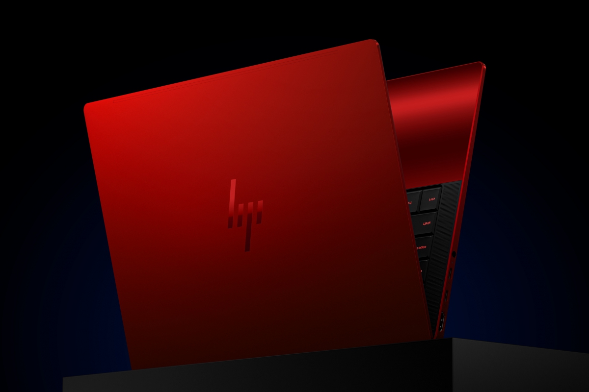El portátil de HP y Ferrari llega a España por 6.049 euros y solo existirán 4.999 unidades