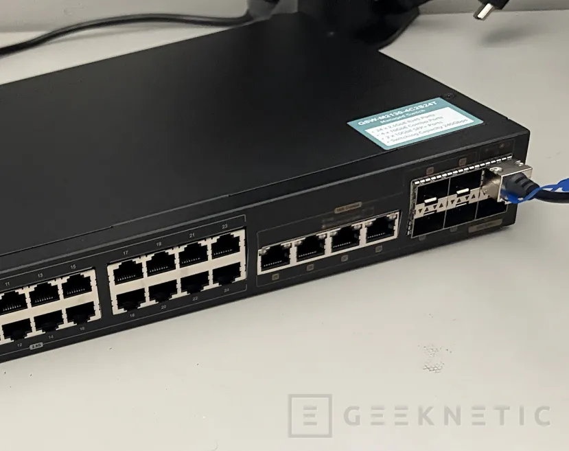Geeknetic QNAP QSW-M2130-4C2S24T Review: el switch L2 gestionado 10-Gbit que lleva a cualquier PYME al próximo nivel 18