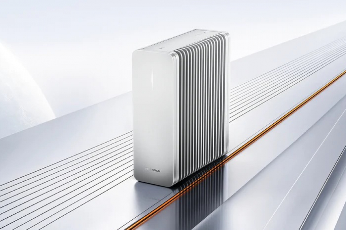 MINISFORUM S5: cinco SSD NVMe, 10 GbE y refrigeración pasiva en un NAS de 40 TB