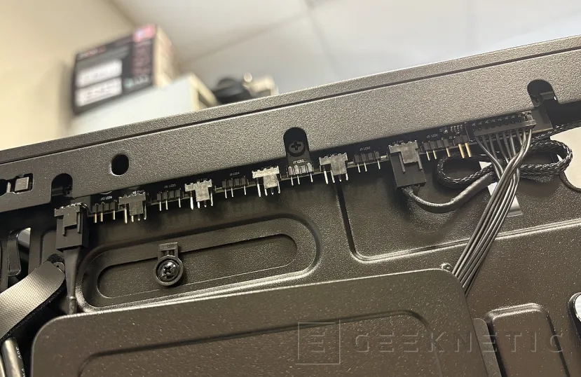 Geeknetic Cooler Master HAF II 500 Review: una gran evolución de la gama HAF con susventiladores gigantes llevados al extremo 5