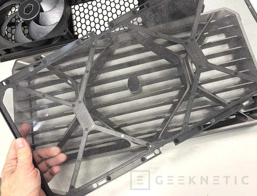 Geeknetic Cooler Master HAF II 500 Review: una gran evolución de la gama HAF con sus ventiladores gigantes llevados al extremo 9