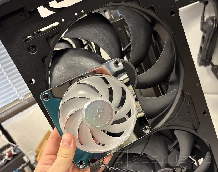 Geeknetic Cooler Master HAF II 500 Review: una gran evolución de la gama HAF con sus ventiladores gigantes llevados al extremo 13