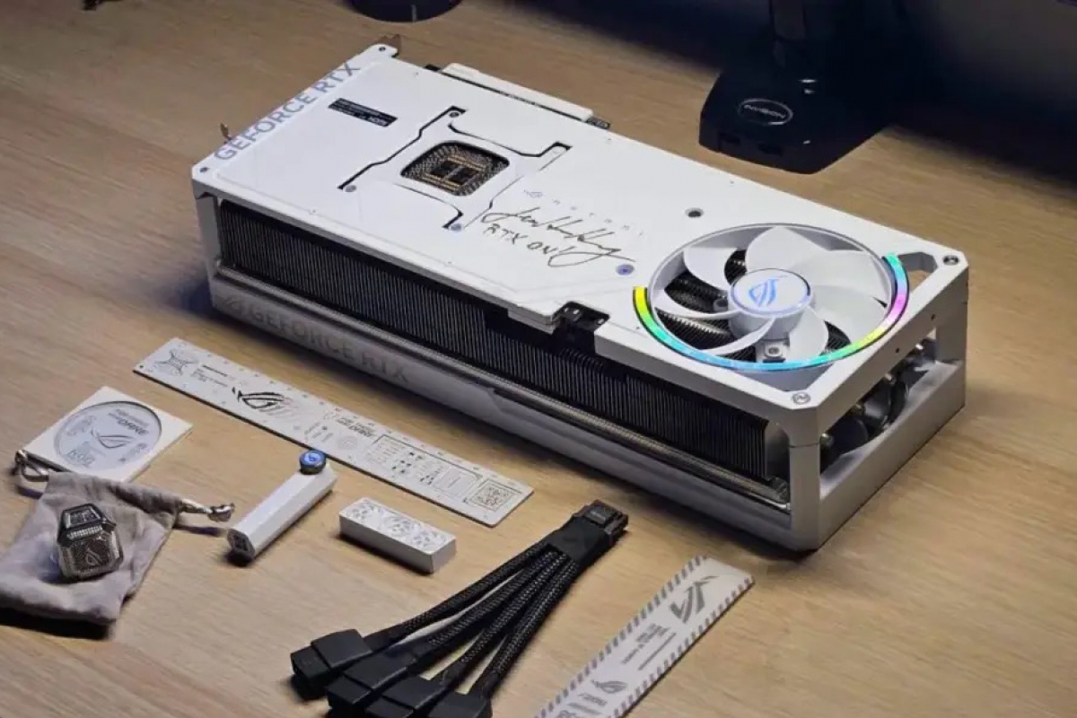 Una RTX 5090 firmada por Jensen Huang aparece de segunda mano y podría alcanzar los 15.000 dólares