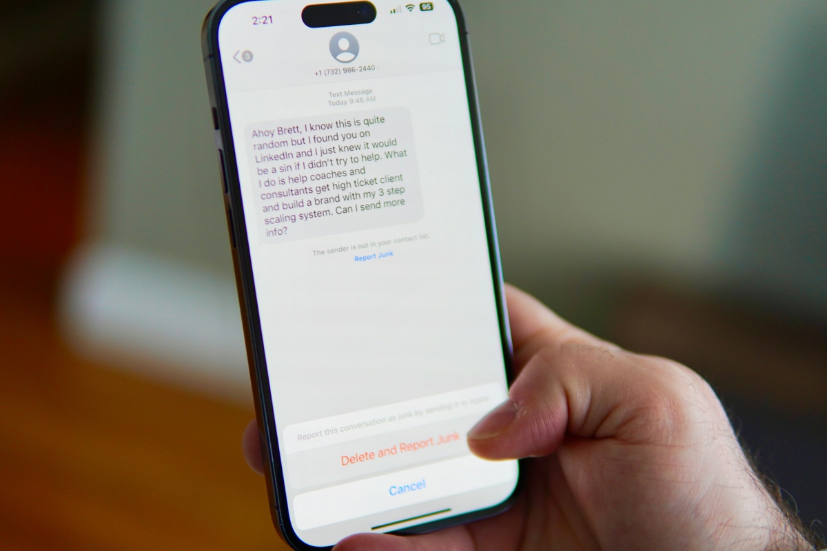 Ahora puedes saber quién está realmente detrás de un SMS, incluso si está firmado con un alias