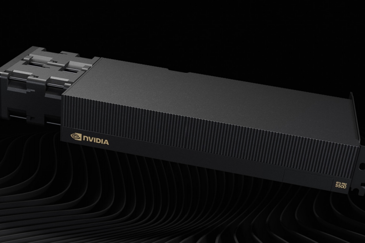 NVIDIA amplía su gama profesional con la RTX PRO 5500: 21.760 núcleos CUDA y 84 GB de VRAM GDDR7 ECC
