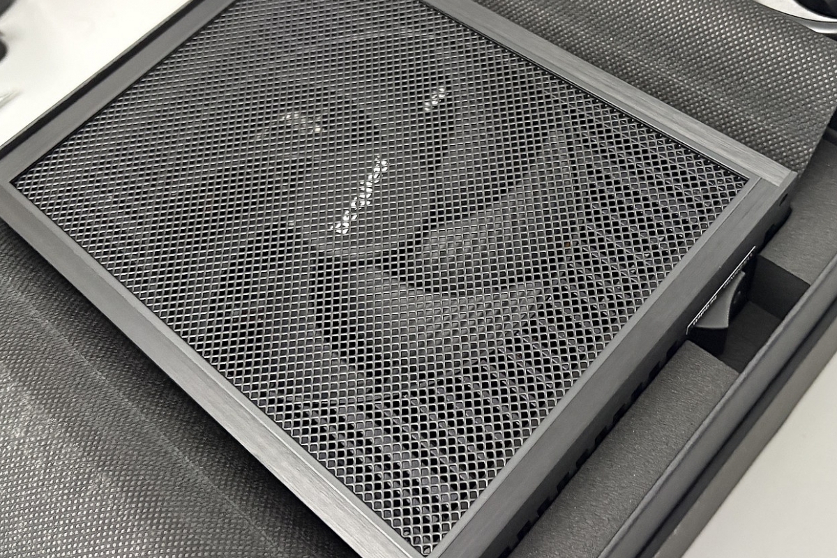 be quiet! Dark Power Pro 14 IO 1600W Review, Titanium, aluminio y control total con IO Center