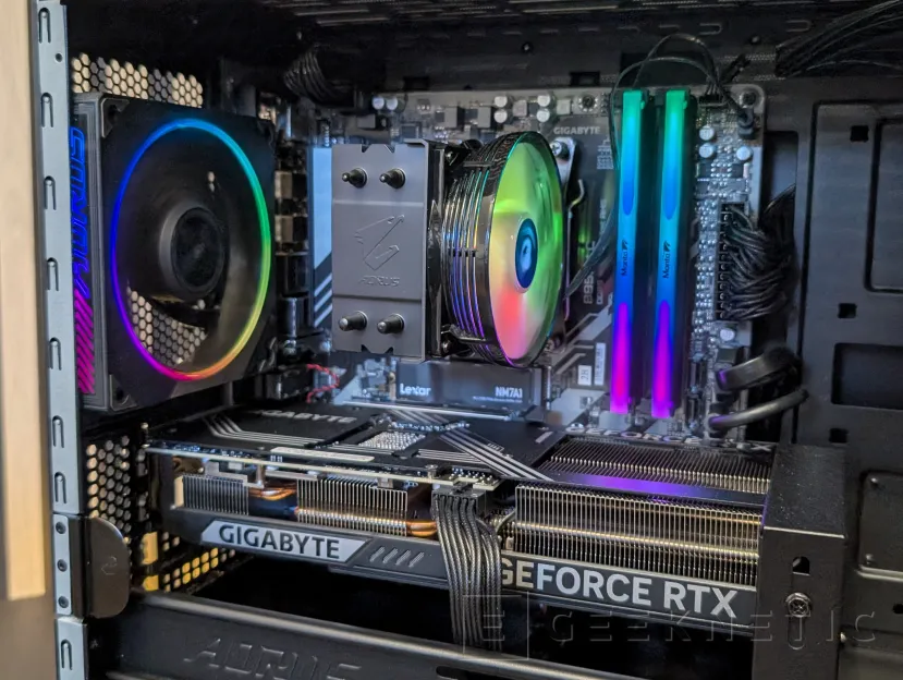 Geeknetic AORUS Prime 3 AP351 Review: Ryzen 7 9700X y RTX 5070 en un PC gaming que apuesta por el rendimiento sin disparar el precio 6