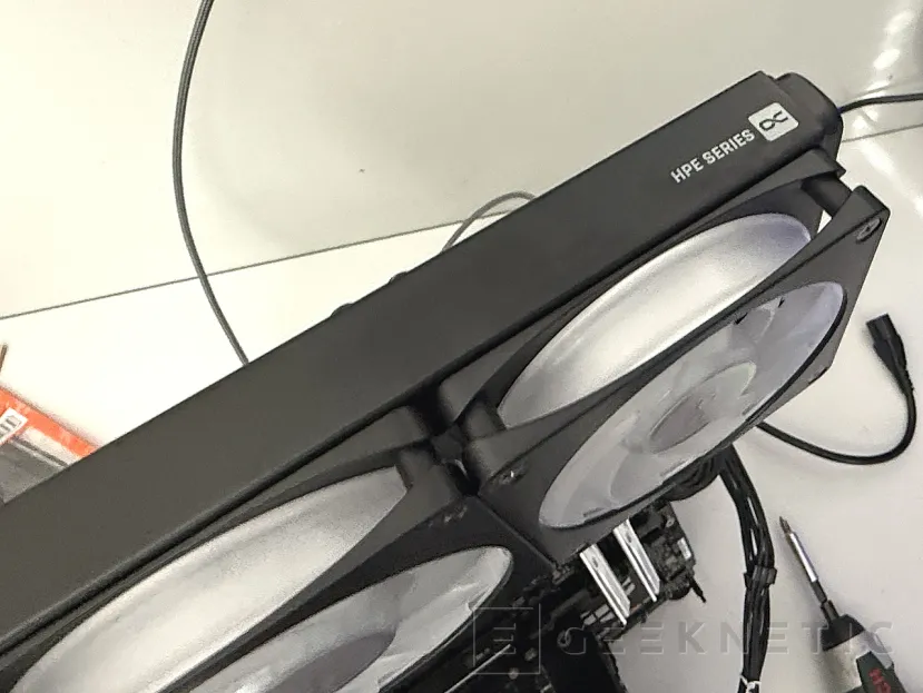 Geeknetic Alphacool Core 2 XT 360mm CPU AiO Review, lo mejor de la tecnología de los “custom loops” en una refrigeración líquida AIO 8