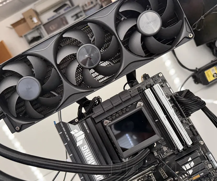 Geeknetic CORSAIR NAUTILUS II 360 RS LCD Review, ventiladores de marco unificado, bomba FlowDrive 2S y pantalla LCD por menos de 150 euros 12