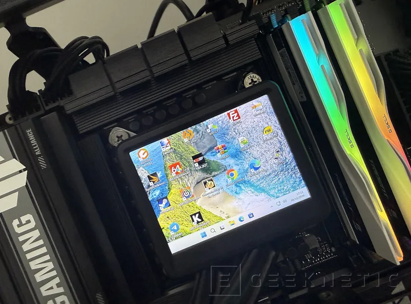 Geeknetic CORSAIR NAUTILUS II 360 RS LCD Review, ventiladores de marco unificado, bomba FlowDrive 2S y pantalla LCD por menos de 150 euros 14