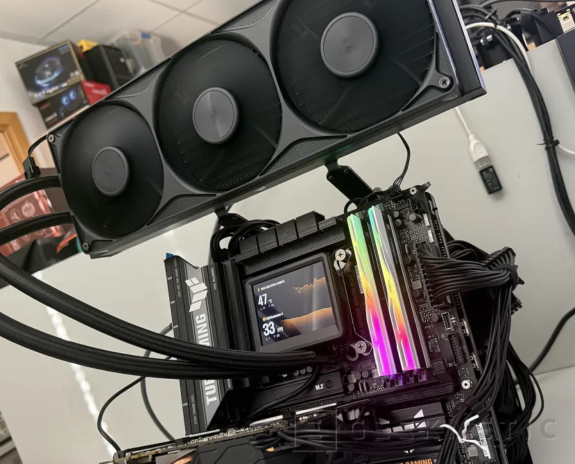 Geeknetic CORSAIR NAUTILUS II 360 RS LCD Review, ventiladores de marco unificado, bomba FlowDrive 2S y pantalla LCD por menos de 150 euros 22