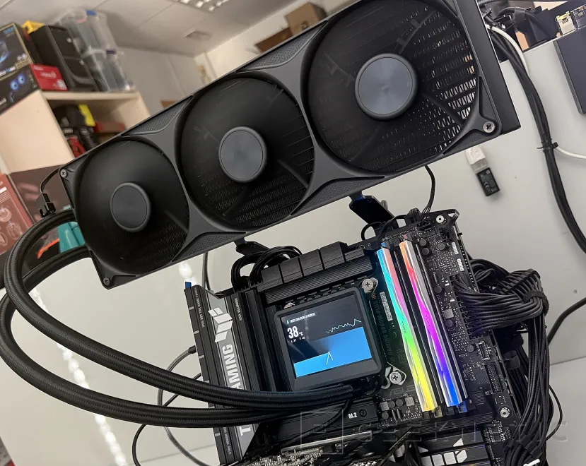 Geeknetic CORSAIR NAUTILUS II 360 RS LCD Review, ventiladores de marco unificado, bomba FlowDrive 2S y pantalla LCD por menos de 150 euros 28