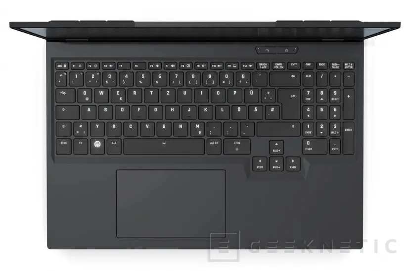 Geeknetic El TUXEDO Stellaris 16 Gen 8 combina una RTX 5090 con refrigeración líquida externa opcional 2