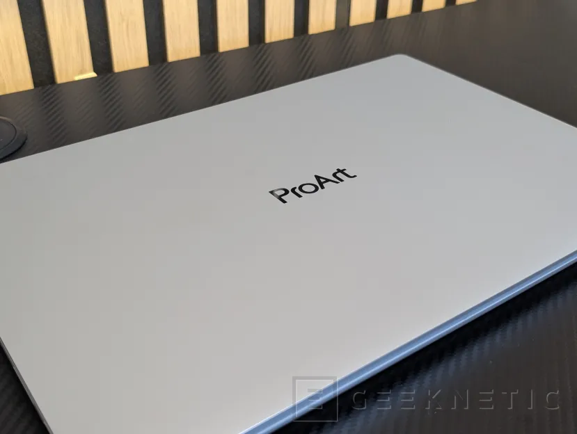 Geeknetic ASUS ProArt P16 H7607BA Review: mit NVIDIA RTX Spark und 128 GB, ein Laptop für lokale IA-Arbeit ohne Cloud-Abhängigkeit 2