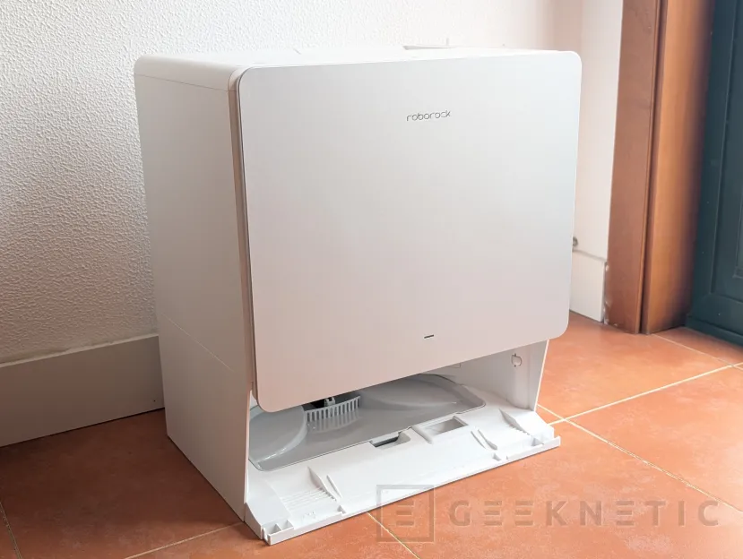 Geeknetic Roborock Saros 20 Flow Complete Review: probamos el nuevo buque insignia de Roborock con 36.000 Pa, LIDAR, IA y base de autolimpieza 19