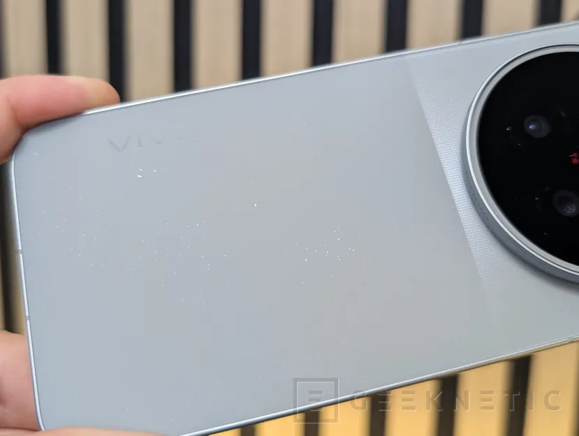 Geeknetic Vivo X500 Pro Max Review: ein Kraftpaket in der Fotografie mit austauschbaren Zeiss-Teleobjektiven, das die Mobilkamera auf ein neues Level hebt