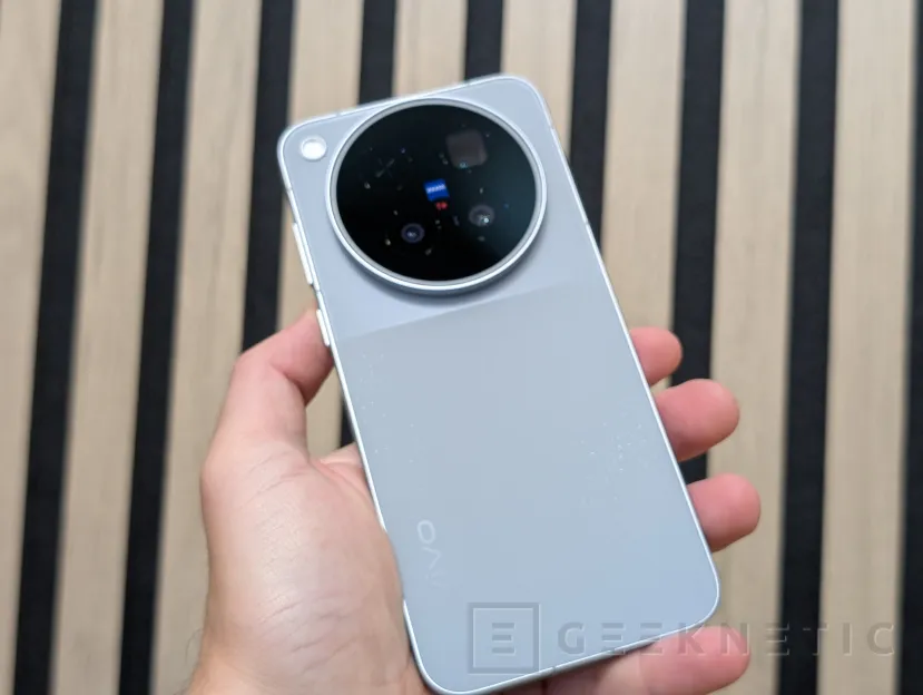 Geeknetic Vivo X500 Pro Max Review: ein Kraftpaket in der Fotografie mit austauschbaren Zeiss-Teleobjektiven, das die Mobilkamera auf ein neues Level hebt